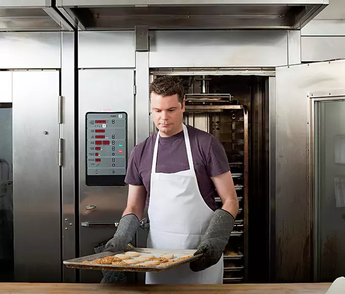Why Carteret, NJ Kitchens Trust Carteret Appliance Pro for Commercial Oven Repair?