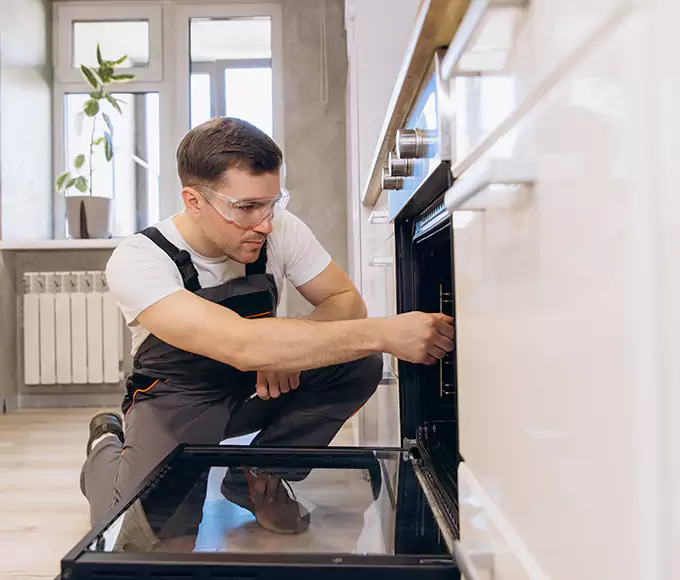 Why Carteret Bakers Rely on Carteret Appliance Pro for Every Electric Oven Fix?